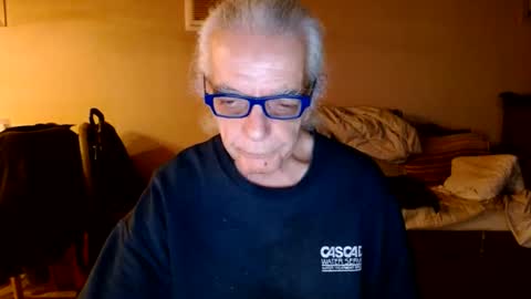 Snapshot of tom112292014 chatting on 12-29-24, 04:38 tom112292014 online show from 12-29-24, 04:38