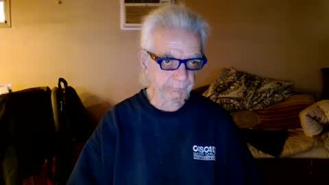 Snapshot of tom112292014 chatting on 01-02-25, 02:57 tom112292014 online show from 01-02-25, 02:57