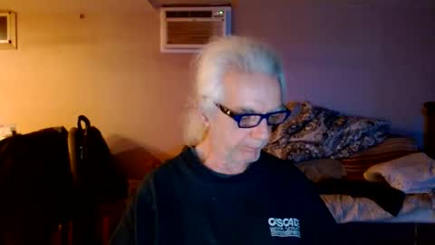 Snapshot of tom112292014 chatting on 01-03-25, 03:27 tom112292014 online show from 01-03-25, 03:27