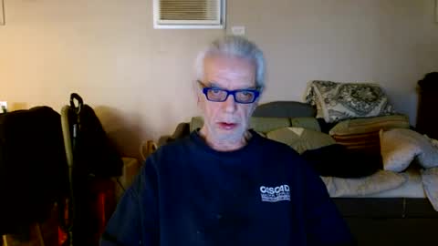 Snapshot of tom112292014 chatting on 01-04-25, 04:11 tom112292014 online show from 01-04-25, 04:11