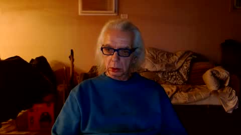 Snapshot of tom112292014 chatting on 02-09-25, 02:06 tom112292014 online show from 02-09-25, 02:06