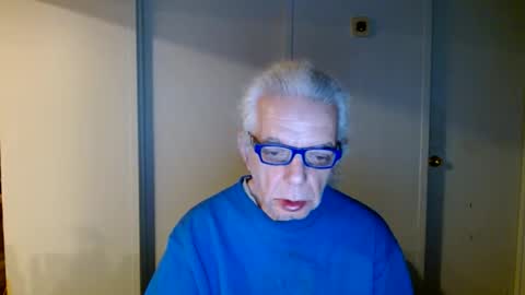Snapshot of tom112292014 chatting on 02-10-25, 10:31 tom112292014 online show from 02-10-25, 10:31