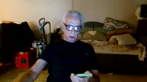 Snapshot of tom112292014 chatting on 09-11-25, 01:55 tom112292014 online show from 09-11-25, 01:55