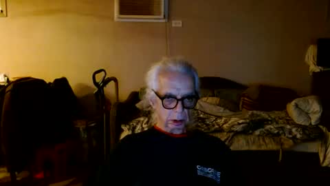 Snapshot of tom112292014 chatting on 11-02-25, 02:58 tom112292014 online show from 11-02-25, 02:58