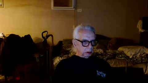 Snapshot of tom112292014 chatting on 11-03-25, 11:00 tom112292014 online show from 11-03-25, 11:00