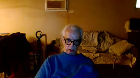 Snapshot of tom112292014 chatting on 11-30-25, 02:10 tom112292014 online show from 11-30-25, 02:10