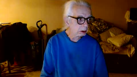 Snapshot of tom112292014 chatting on 12-04-25, 02:43 tom112292014 online show from 12-04-25, 02:43