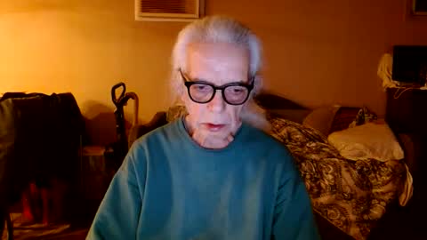 Snapshot of tom112292014 chatting on 01-14-26, 02:06 tom112292014 online show from 01-14-26, 02:06