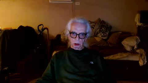 Snapshot of tom112292014 chatting on 02-16-26, 12:40 tom112292014 online show from 02-16-26, 12:40