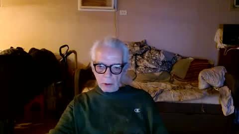 Snapshot of tom112292014 chatting on 03-04-26, 11:22 tom112292014 online show from 03-04-26, 11:22