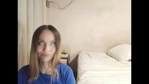 Snapshot of tom316972 chatting on 12-27-24, 02:25 Flor online show from 12-27-24, 02:25