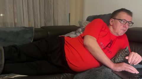 Snapshot of tom6644 chatting on 02-07-26, 06:39 Tom online show from 02-07-26, 06:39