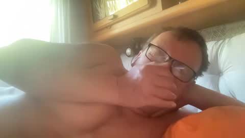 Tom online show from 06-20-26, 05:54