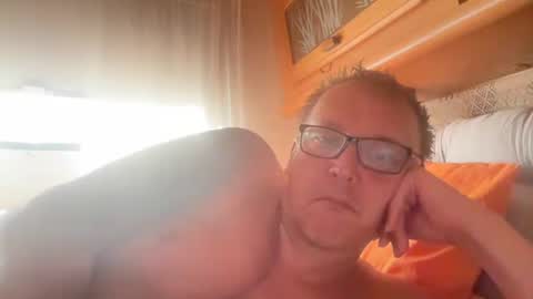 Tom online show from 06-26-26, 03:38