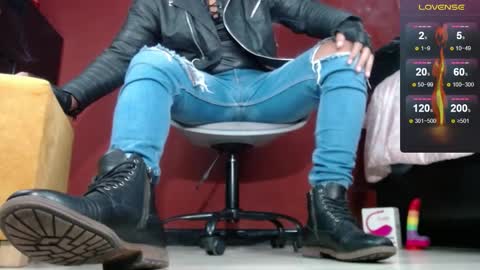 Tom online show from 02-10-25, 11:02