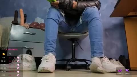 Tom online show from 02-12-26, 01:28