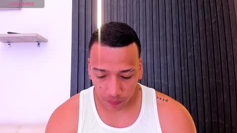 Tom muscle1 online show from 10-28-25, 11:47