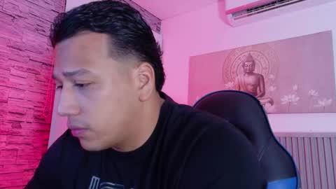 Tom muscle1 online show from 03-12-26, 11:49