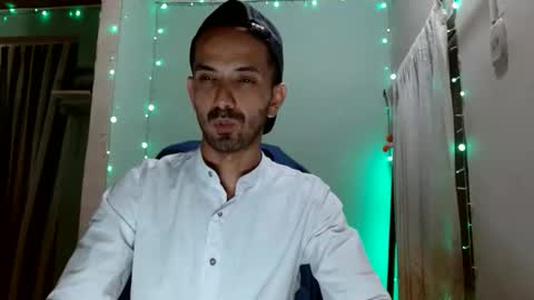 Snapshot of tomas_gerauld chatting on 05-25-26, 02:06 tomas gerauld. make me happy with 10000 tokens online show from 05-25-26, 02:06