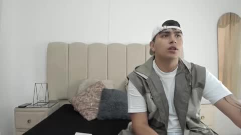 Snapshot of tomasandalejo chatting on 12-01-25, 12:43 TomasANDalejo online show from 12-01-25, 12:43