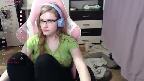 tomato_tease online show from 10-10-25, 05:06