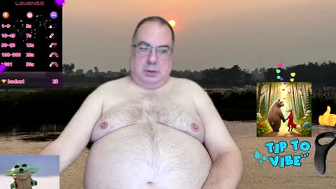 Snapshot of tomaz62a chatting on 01-12-25, 03:28 Tomaz62a online show from 01-12-25, 03:28