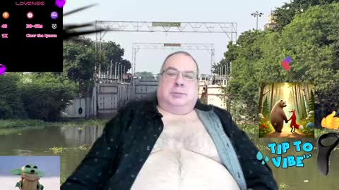 Snapshot of tomaz62a chatting on 01-13-25, 10:35 Tomaz62a online show from 01-13-25, 10:35