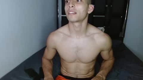 Snapshot of tomaz_18 chatting on 03-12-26, 06:03 tomaz_18 online show from 03-12-26, 06:03