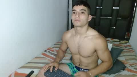 tomaz_18 online show from 04-19-26, 09:52