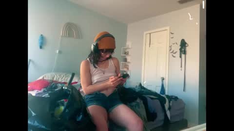 tomboy_titties online show from 11-15-25, 08:49