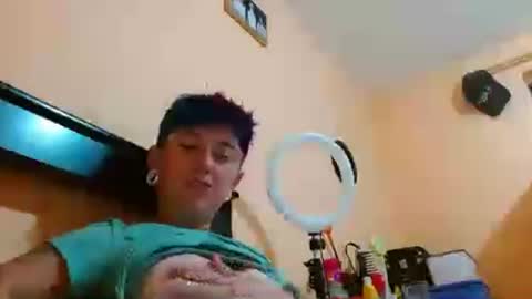 Blue online show from 06-22-26, 10:29