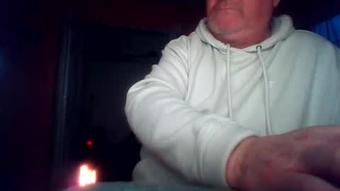 tomcat4848 online show from 04-05-26, 11:46