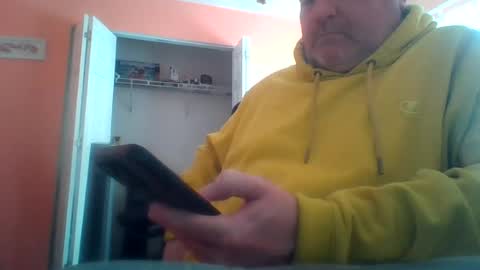 tomcat4848 online show from 06-12-26, 01:43
