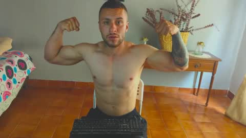 Snapshot of tomdavisxl chatting on 03-31-26, 03:45 tomDavisXl online show from 03-31-26, 03:45