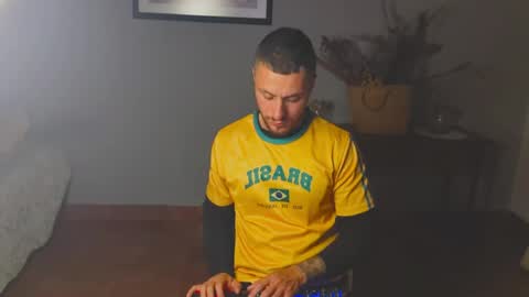 Snapshot of tomdavisxl chatting on 04-01-26, 03:51 tomDavisXl online show from 04-01-26, 03:51