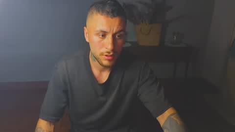 Snapshot of tomdavisxl chatting on 04-05-26, 12:41 tomDavisXl online show from 04-05-26, 12:41