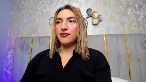 Snapshot of tomlondon_ chatting on 11-28-25, 12:08 online show from 11-28-25, 12:08