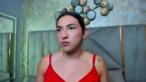 Snapshot of tomlondon_ chatting on 03-08-26, 12:20 online show from 03-08-26, 12:20