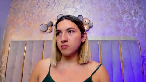 Snapshot of tomlondon_ chatting on 03-19-26, 11:58 online show from 03-19-26, 11:58