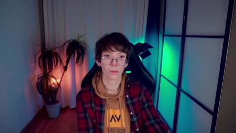 Tommie online show from 01-19-25, 05:37