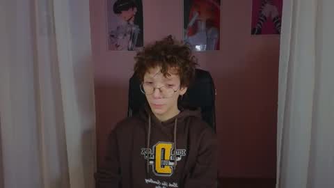 Tommie online show from 02-21-25, 05:46