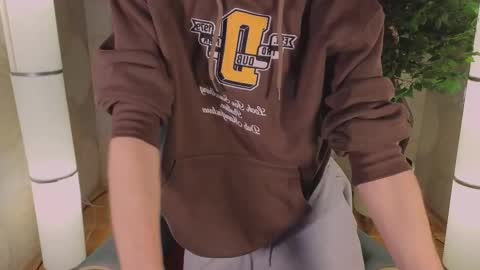 Tommie online show from 02-28-25, 05:26