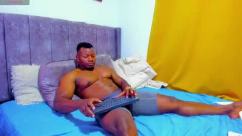 Snapshot of tommike388 chatting on 07-30-26, 03:49 Tom Mike online show from 07-30-26, 03:49