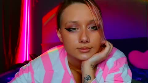 Galadriel online show from 03-06-25, 08:19