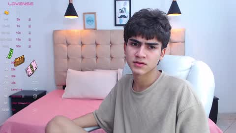 Snapshot of tommy18__ chatting on 01-28-25, 07:00 Tommy online show from 01-28-25, 07:00