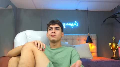 Snapshot of tommy18__ chatting on 03-05-25, 08:43 Tommy online show from 03-05-25, 08:43