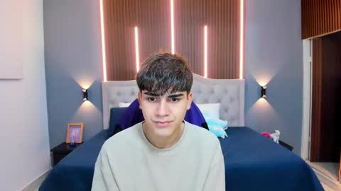 Snapshot of tommy18__ chatting on 10-18-25, 03:31 Tommy online show from 10-18-25, 03:31