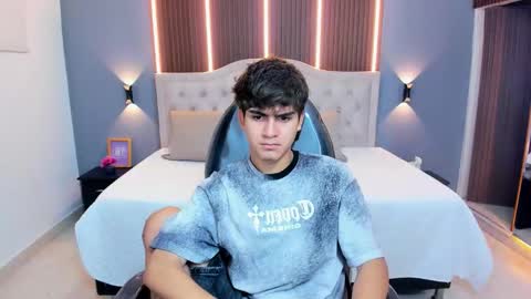 Snapshot of tommy18__ chatting on 02-07-26, 03:21 Tommy online show from 02-07-26, 03:21