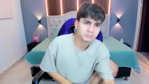 Snapshot of tommy18__ chatting on 02-27-26, 03:39 Tommy online show from 02-27-26, 03:39