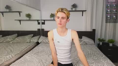 Tommy online show from 09-17-25, 03:57